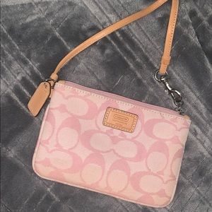 Wristlet/wallet coach pink